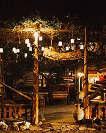 Kadir's Tree Houses
