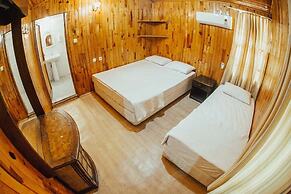Kadir's Tree Houses