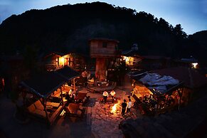 Kadir's Tree Houses