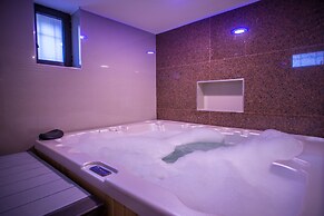 Golden Time Hotel