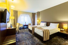 Golden Time Hotel