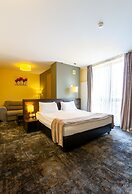 Golden Time Hotel
