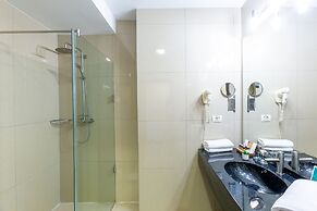 Golden Time Hotel