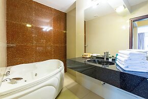 Golden Time Hotel