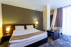 Golden Time Hotel