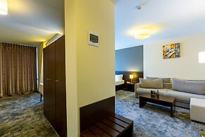 Golden Time Hotel