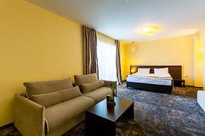 Golden Time Hotel