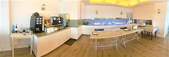 Hotel Mediterrani