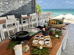 KC Beach Club & Pool Villas