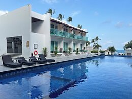 KC Beach Club & Pool Villas