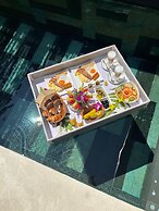 KC Beach Club & Pool Villas