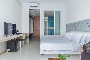 KC Beach Club & Pool Villas