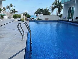 KC Beach Club & Pool Villas