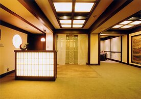 Kamogawa-kan Inn