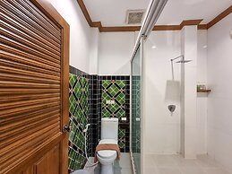 Phuvara Boutique