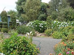 Boat Harbour Garden Cottages