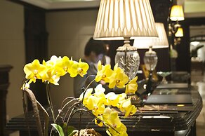 Royal Grace Hotel