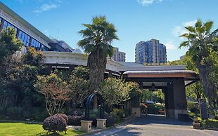 Royal Grace Hotel