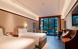 Royal Grace Hotel