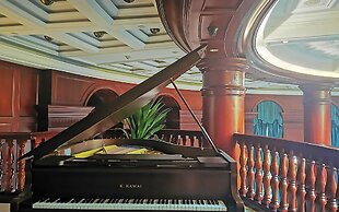 Royal Grace Hotel