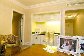 Royal Grace Hotel