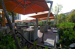 Royal Grace Hotel