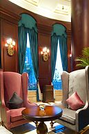 Royal Grace Hotel