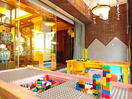 Royal Grace Hotel