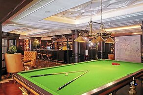 Royal Grace Hotel