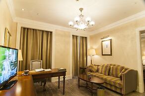Royal Grace Hotel