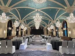 Royal Grace Hotel