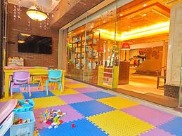 Royal Grace Hotel