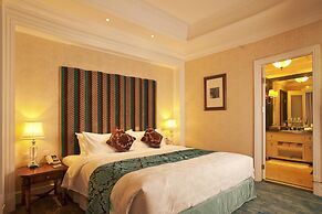 Royal Grace Hotel