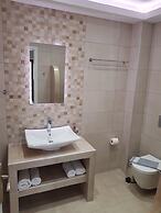 Moonlight Apartments & Suites