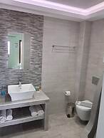 Moonlight Apartments & Suites