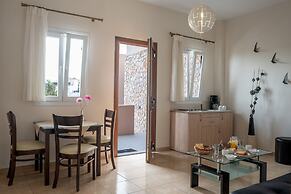 Moonlight Apartments & Suites