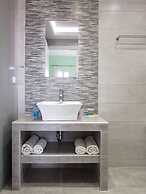 Moonlight Apartments & Suites