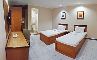 Golden Valley Hotel