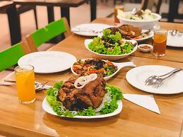 Golden Valley Hotel