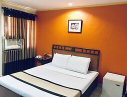 Golden Valley Hotel