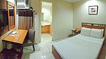 Golden Valley Hotel