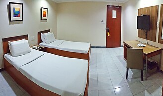 Golden Valley Hotel