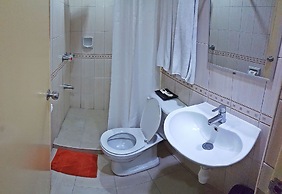 Golden Valley Hotel