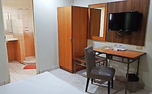 Golden Valley Hotel