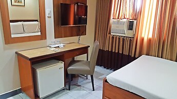Golden Valley Hotel