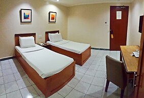 Golden Valley Hotel