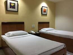 Golden Valley Hotel