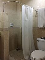 Golden Valley Hotel