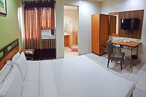 Golden Valley Hotel
