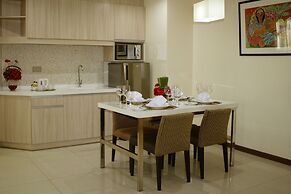 Golden Prince Hotel and Suites